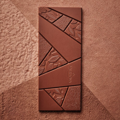 tablette de chocolat au lait valrhona Hover