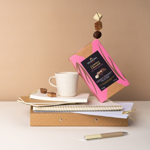 Coffret 15 bonbons de chocolat noir, lait et blanc Hover