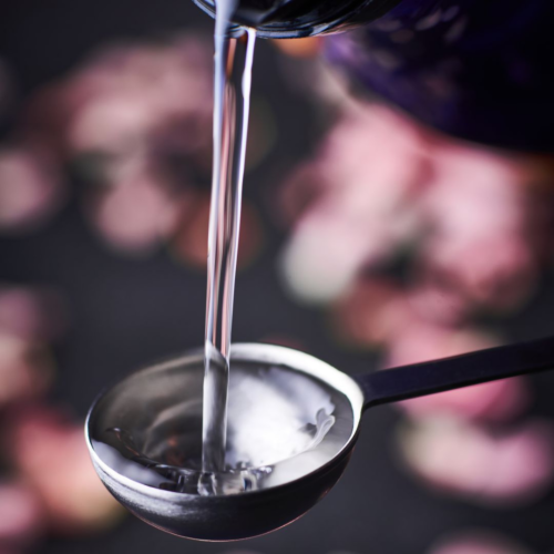 bouteille d'eau de rose de Bulgarie Hover